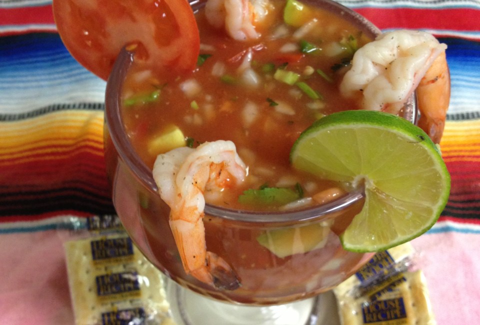 Shrimp cocktail (cóctel de camarones)